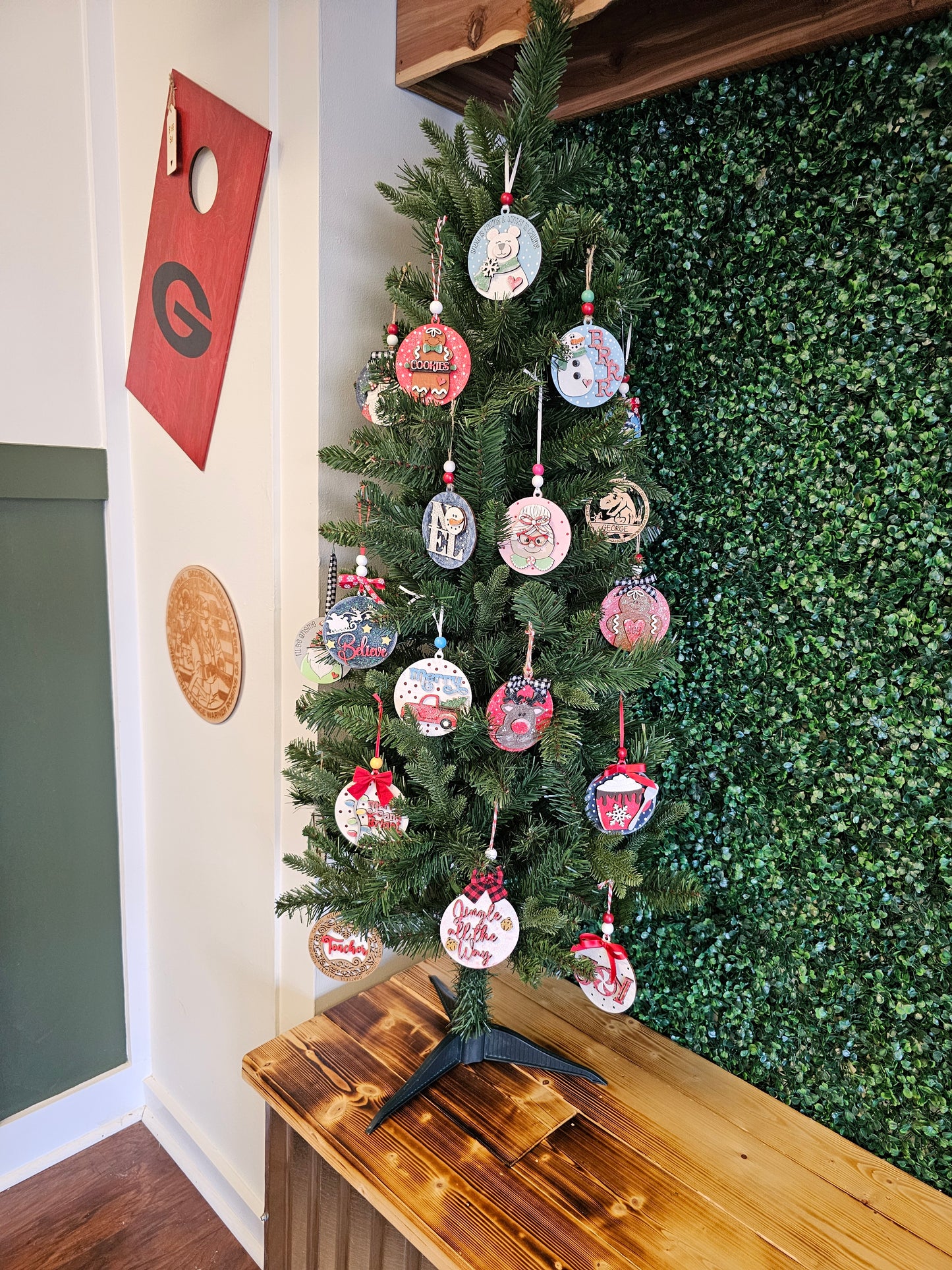 11/1 Set of Four 3D Christmas Ornament Workshop